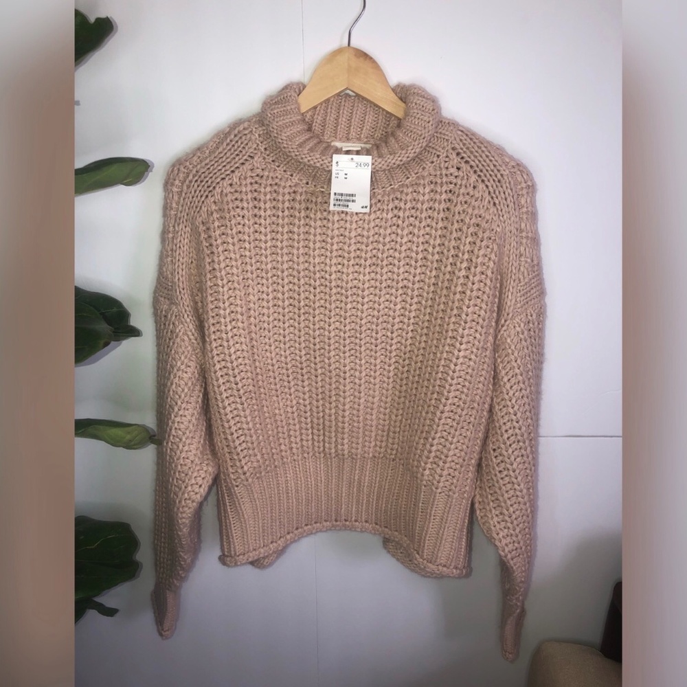 NEW H&M Chunky Knit Sweater